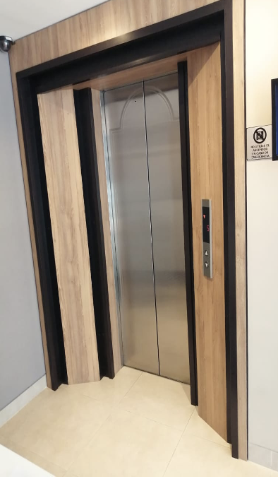 Oficina - Antiguo Country