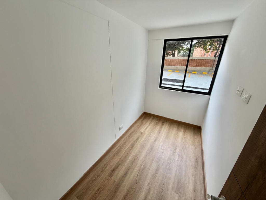 Arriendo Apartamento Salitre imagen 5