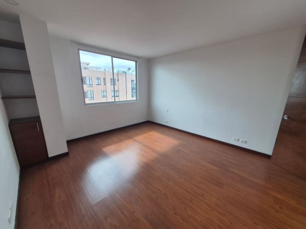 Arriendo Apartamento El Chico imagen 15
