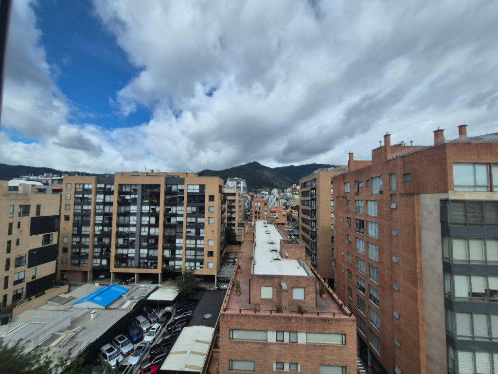 Arriendo Apartamento El Chico imagen 8