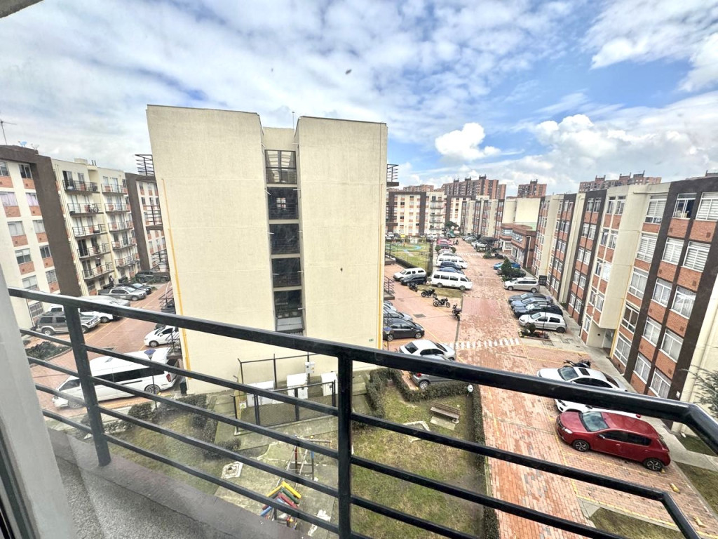 Arriendo Apartamento GRAN GRANADA imagen 4