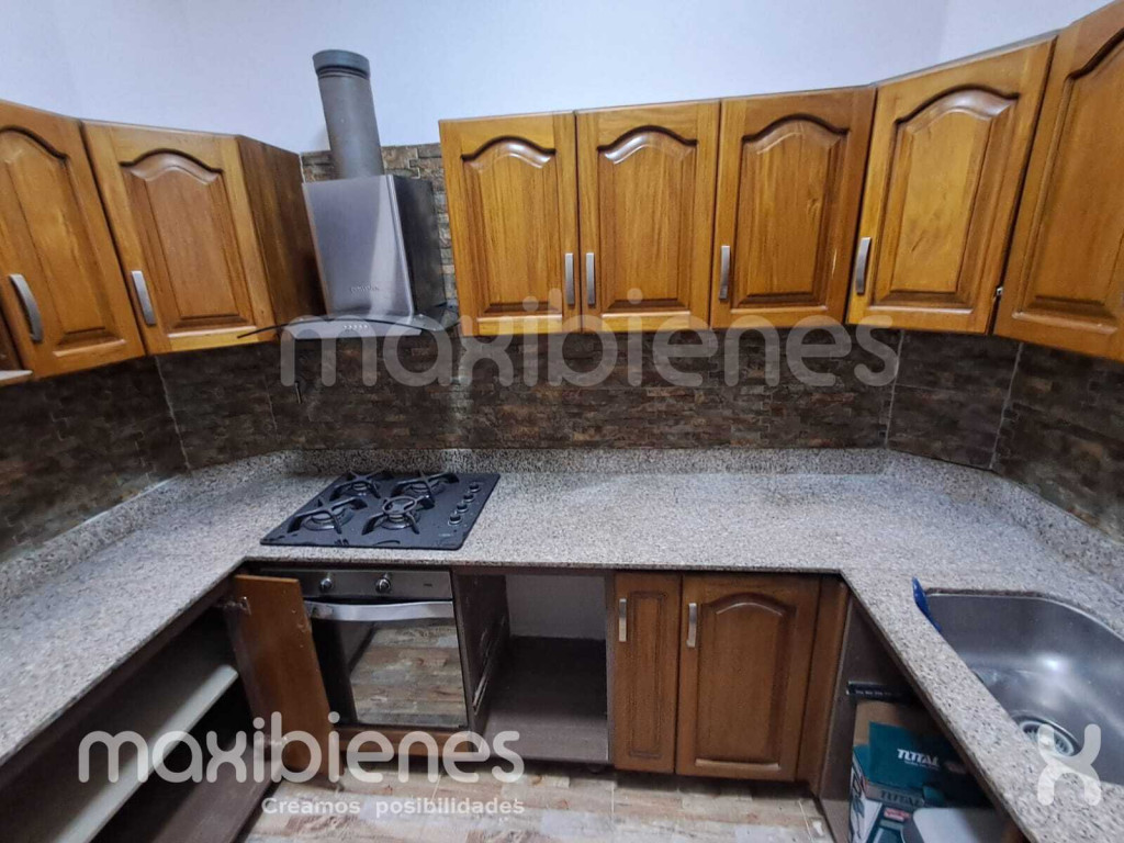 CASA en ARRIENDO