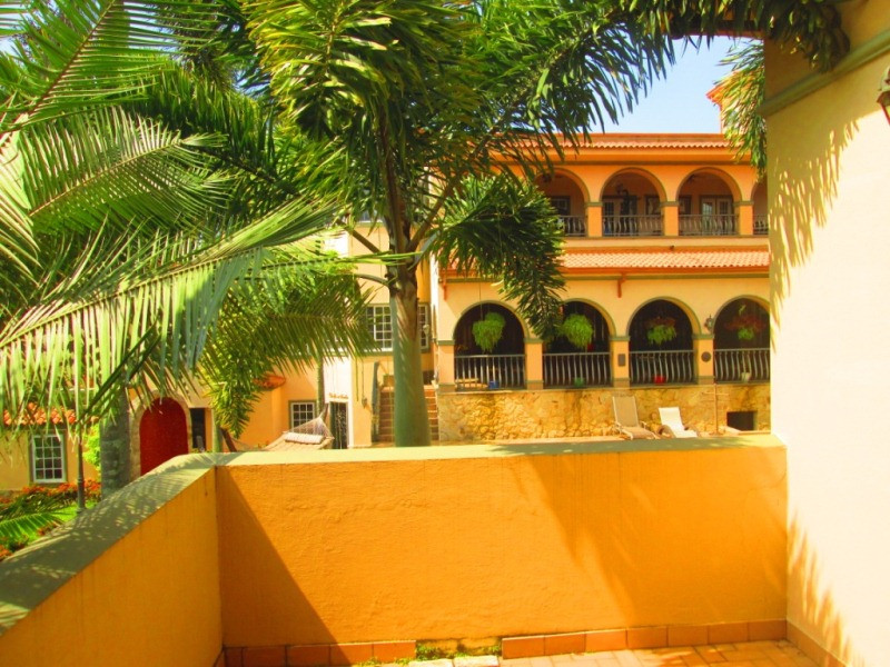 Casa En Venta - Ciudad Jardín, Cali