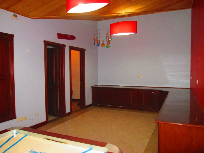 Casa En Venta - Ciudad Jardín, Cali