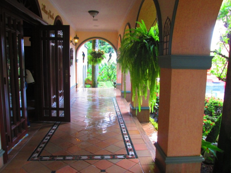 Casa En Venta - Ciudad Jardín, Cali