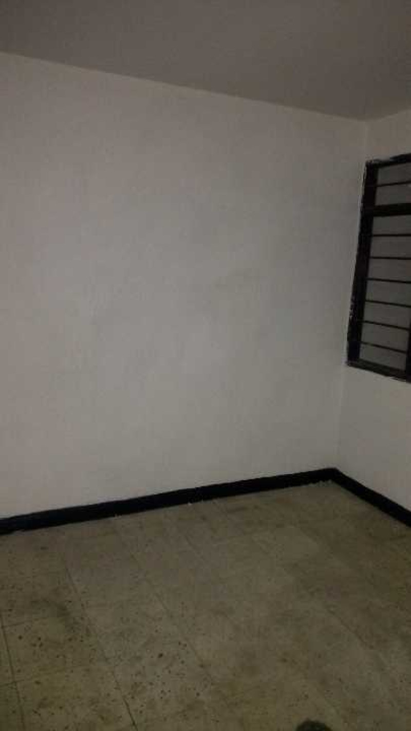 Local En Arriendo - Popular, Cali