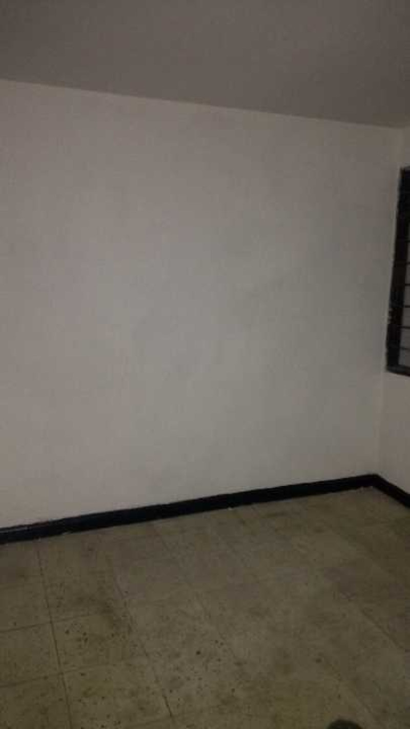 Local En Arriendo - Popular, Cali