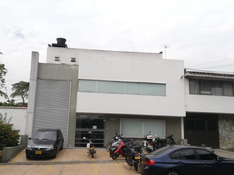 Edificio En Arriendo - La Flora, Cali