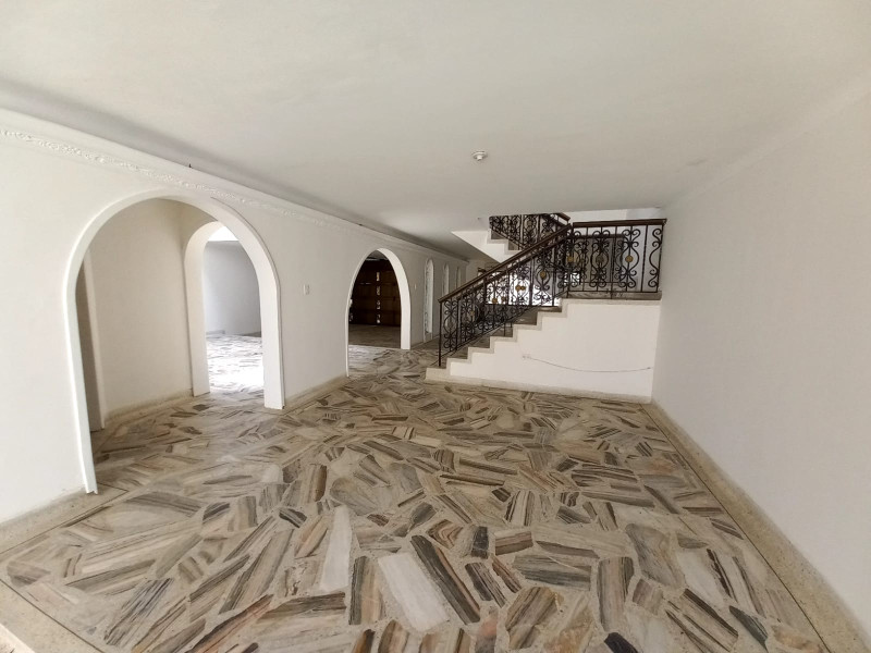 Casa En Venta - Ciudad Jardín, Cali