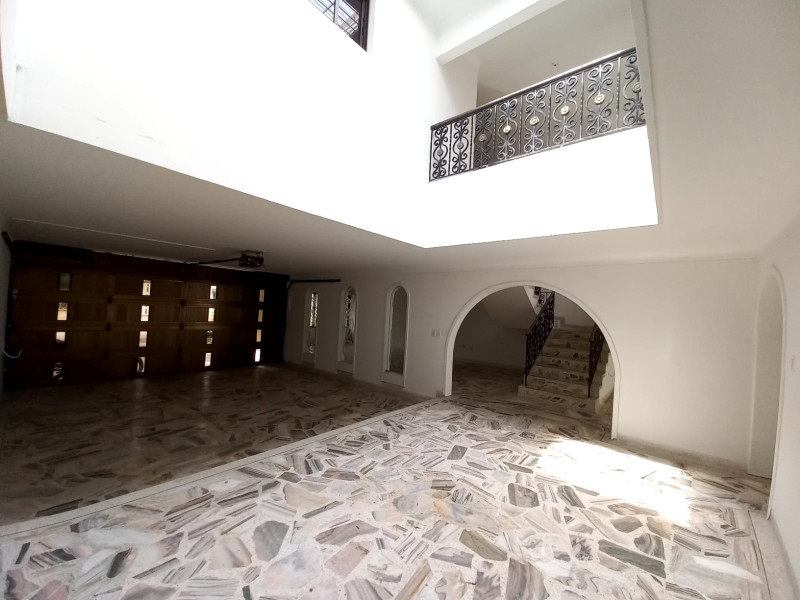 Casa En Venta - Ciudad Jardín, Cali