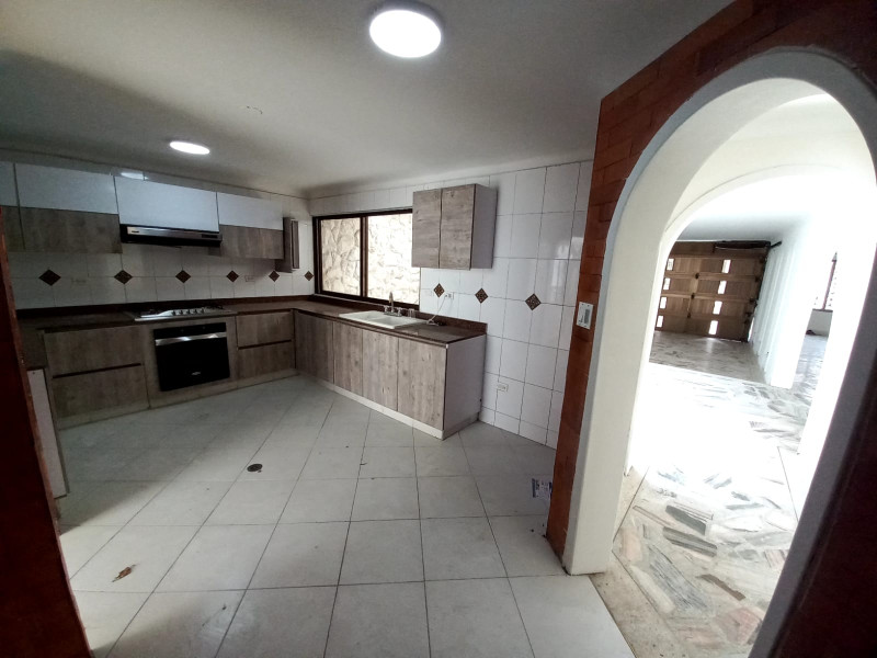 Casa En Venta - Ciudad Jardín, Cali