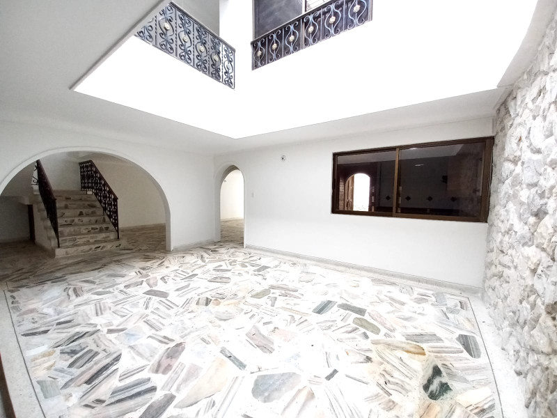 Casa En Venta - Ciudad Jardín, Cali