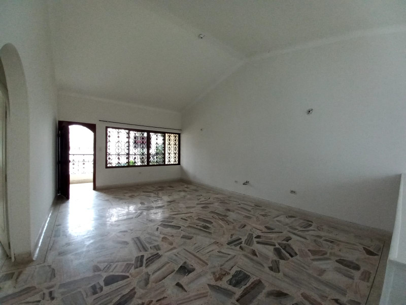 Casa En Venta - Ciudad Jardín, Cali