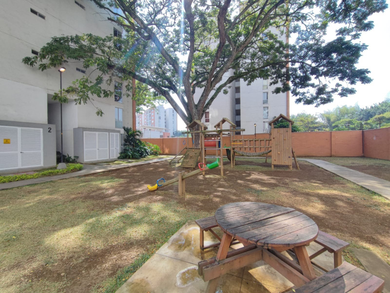 Apartamento En Venta - Valle Del Lili, Cali