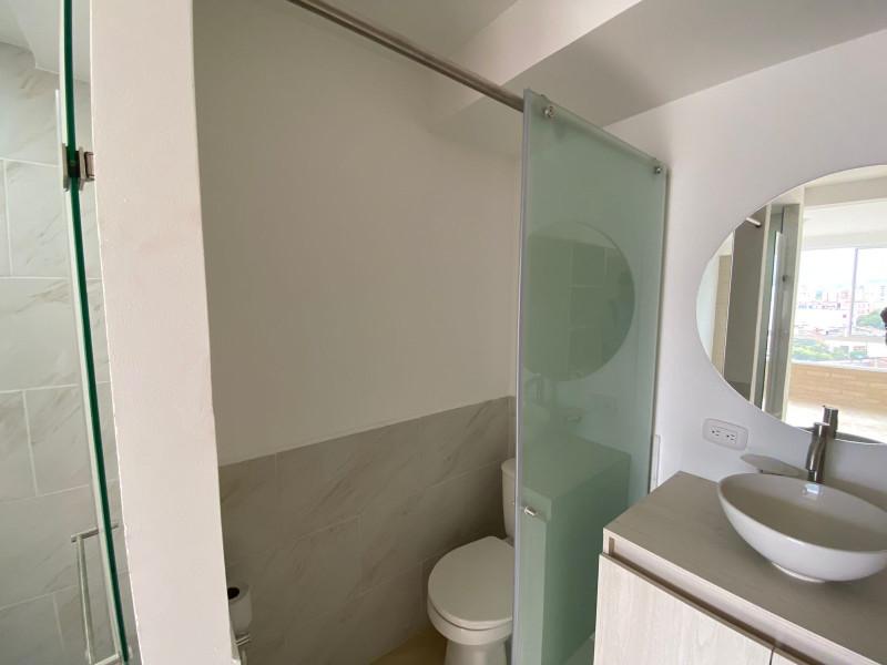 Apartaestudio En Venta - Urbanización La Flora, Cali