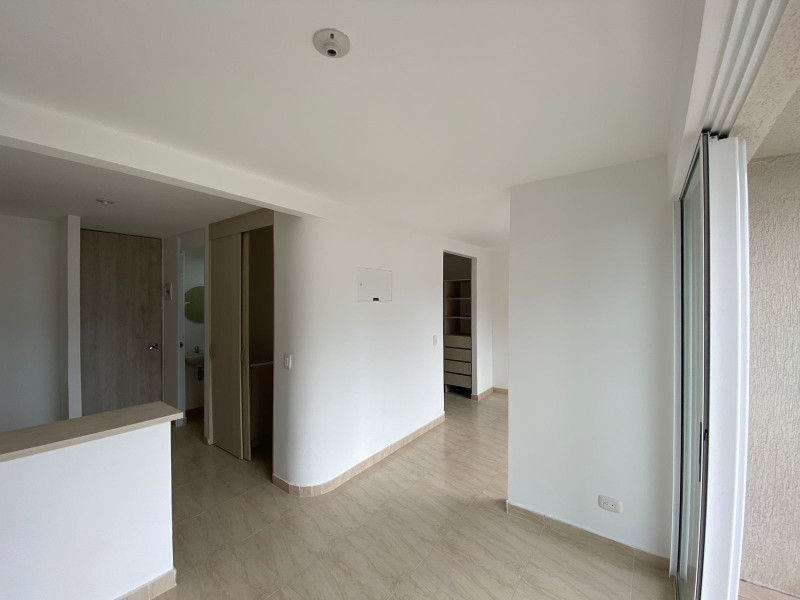 Apartaestudio En Venta - Urbanización La Flora, Cali