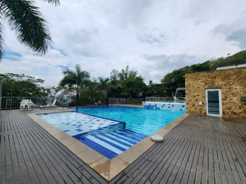 Apartamento En Venta - Cristales, Cali