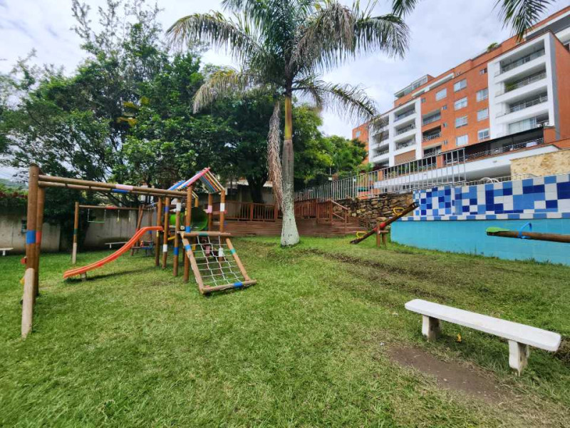 Apartamento En Venta - Cristales, Cali