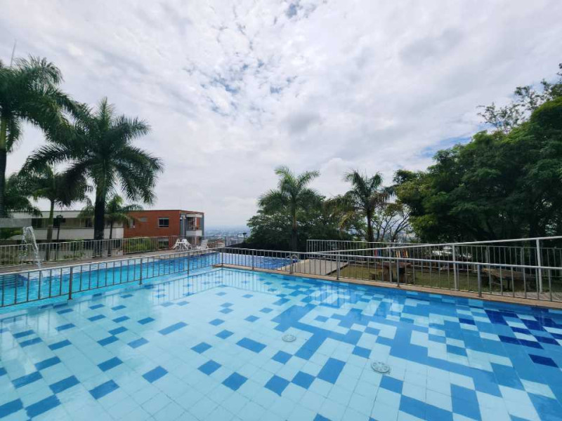 Apartamento En Venta - Cristales, Cali