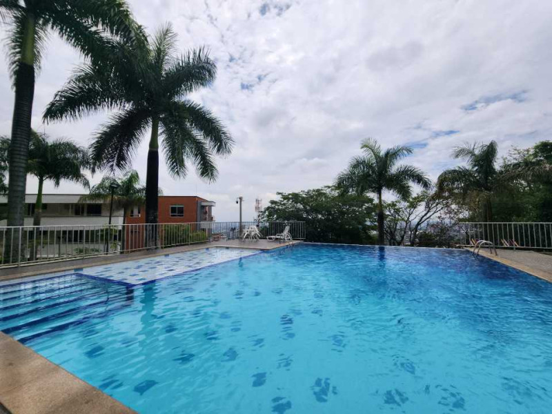 Apartamento En Venta - Cristales, Cali