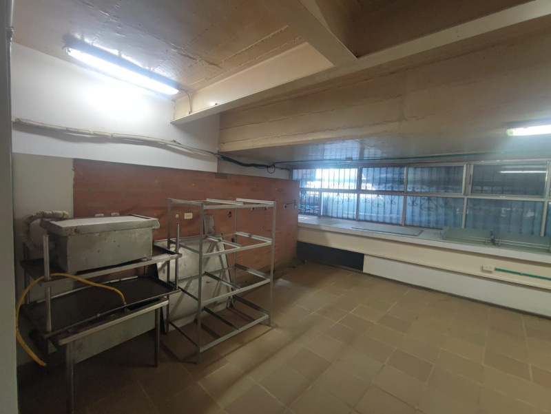 Local En Arriendo - Chipichape, Cali