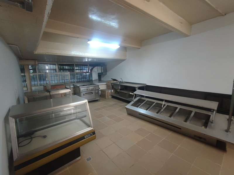 Local En Arriendo - Chipichape, Cali