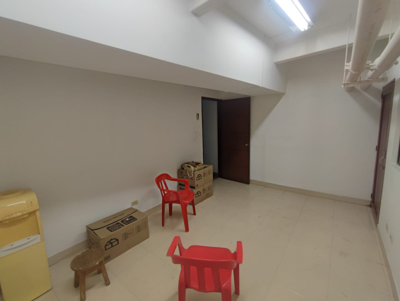 Local En Arriendo - Chipichape, Cali