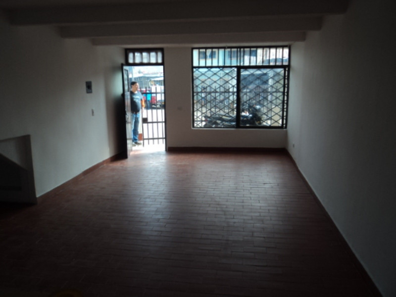 Edificio En Venta - Villa Del Lago, Cali