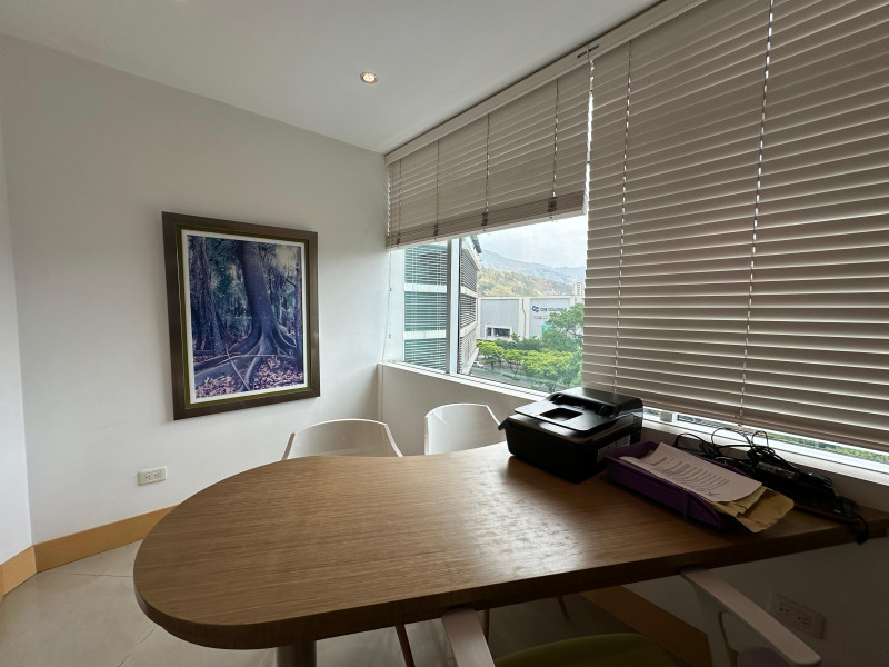 Oficina En Venta - Chipichape, Cali