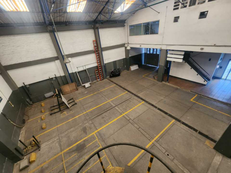 Bodega En Venta - Belalcázar, Cali