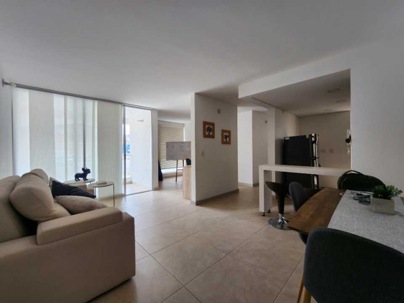 Apartamento En Venta - Los Cambulos, Cali