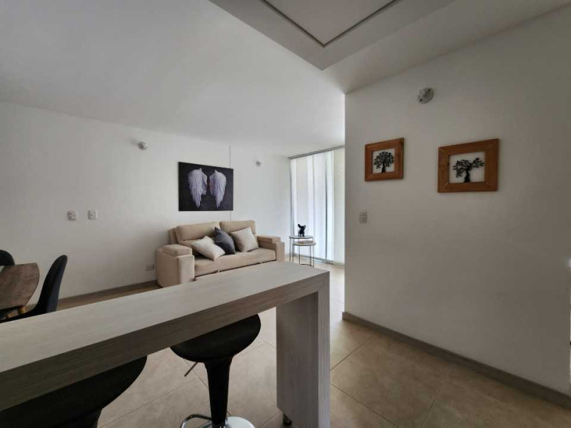 Apartamento En Venta - Los Cambulos, Cali