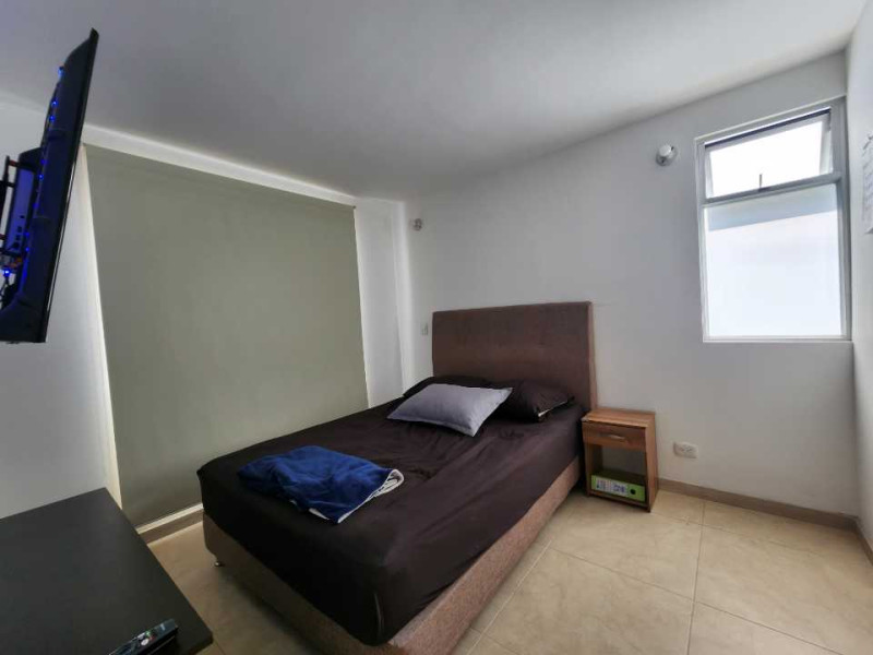 Apartamento En Venta - Los Cambulos, Cali