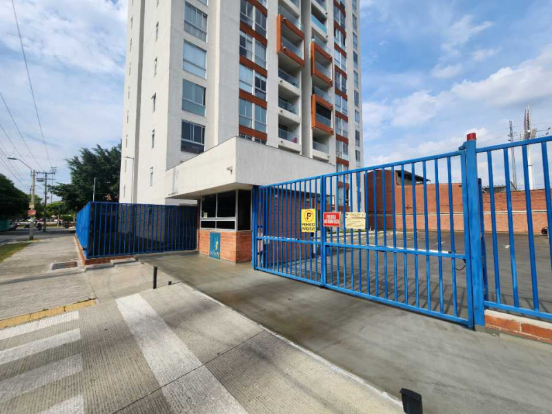 Apartamento En Venta - Los Cambulos, Cali