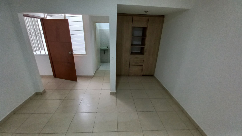 Casa En Arriendo - Santa Mónica Popular, Cali