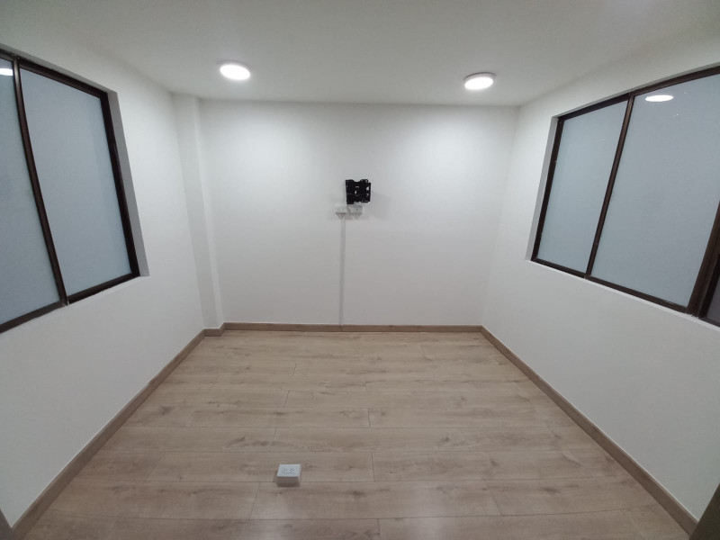 Oficina En Arriendo - San Vicente, Cali