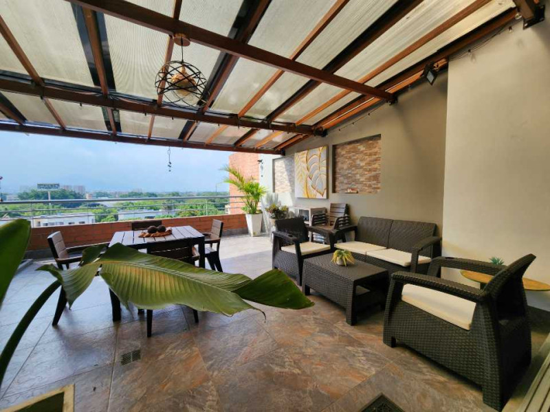 Apartamento En Venta - El Limonar, Cali