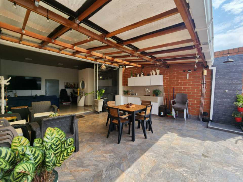 Apartamento En Venta - El Limonar, Cali