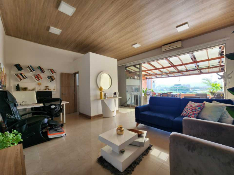 Apartamento En Venta - El Limonar, Cali