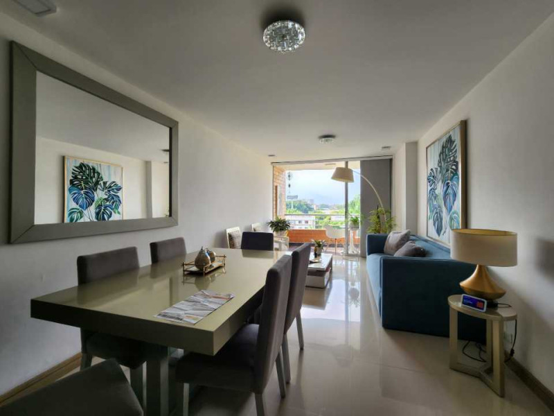 Apartamento En Venta - El Limonar, Cali