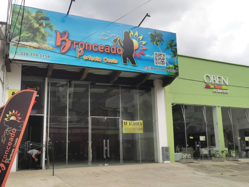 Local En Arriendo - Granada, Cali