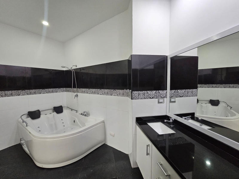 Casa En Venta - Yumbo, Yumbo