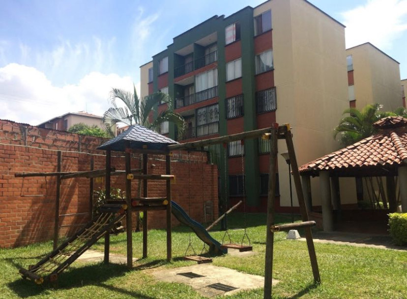 Apartamento En Venta - Primero De Mayo, Cali