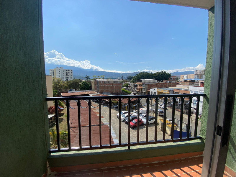 Apartamento En Venta - Primero De Mayo, Cali