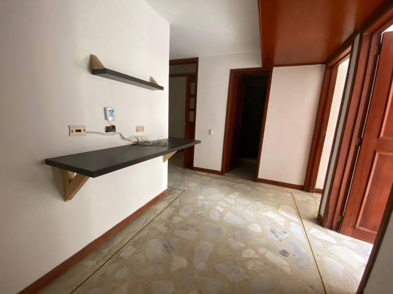 Apartamento En Venta - Ciudad Jardín, Cali