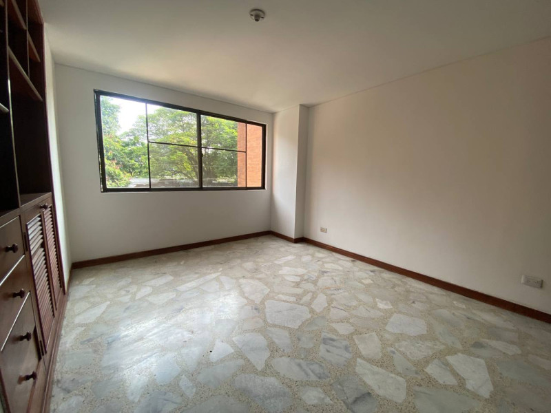 Apartamento En Venta - Ciudad Jardín, Cali