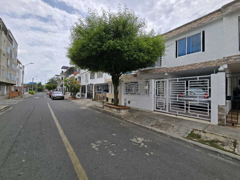 Casa En Venta - Ciudad 2000, Cali