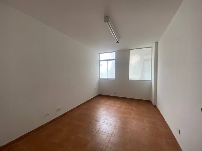 Consultorio En Venta - San Vicente, Cali