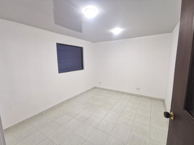 Local En Arriendo - Prados Del Norte, Cali