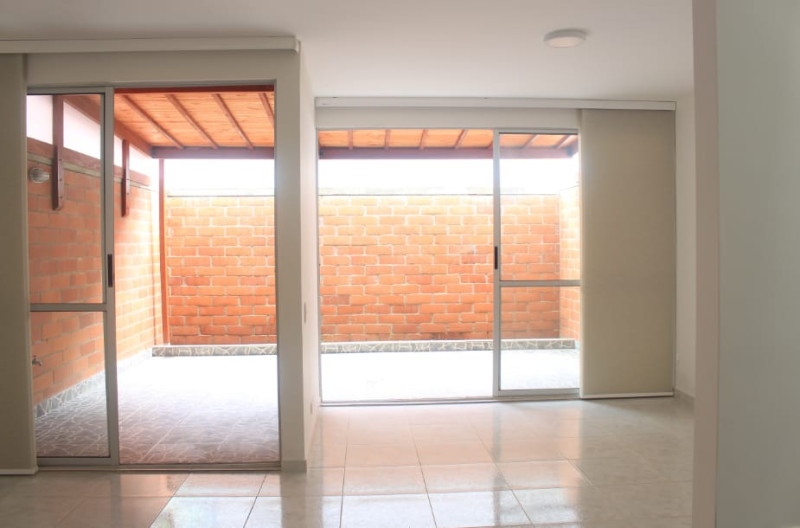 Casa En Arriendo - Ciudad Country, Cali